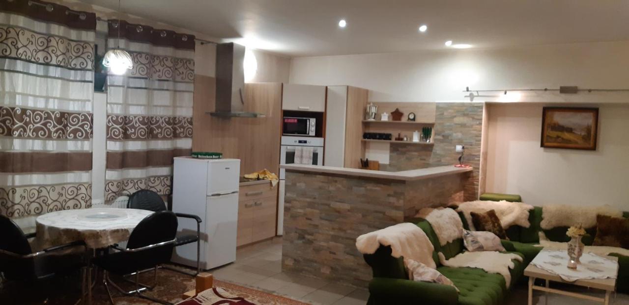 Apartman Yvet Sucany Luaran gambar