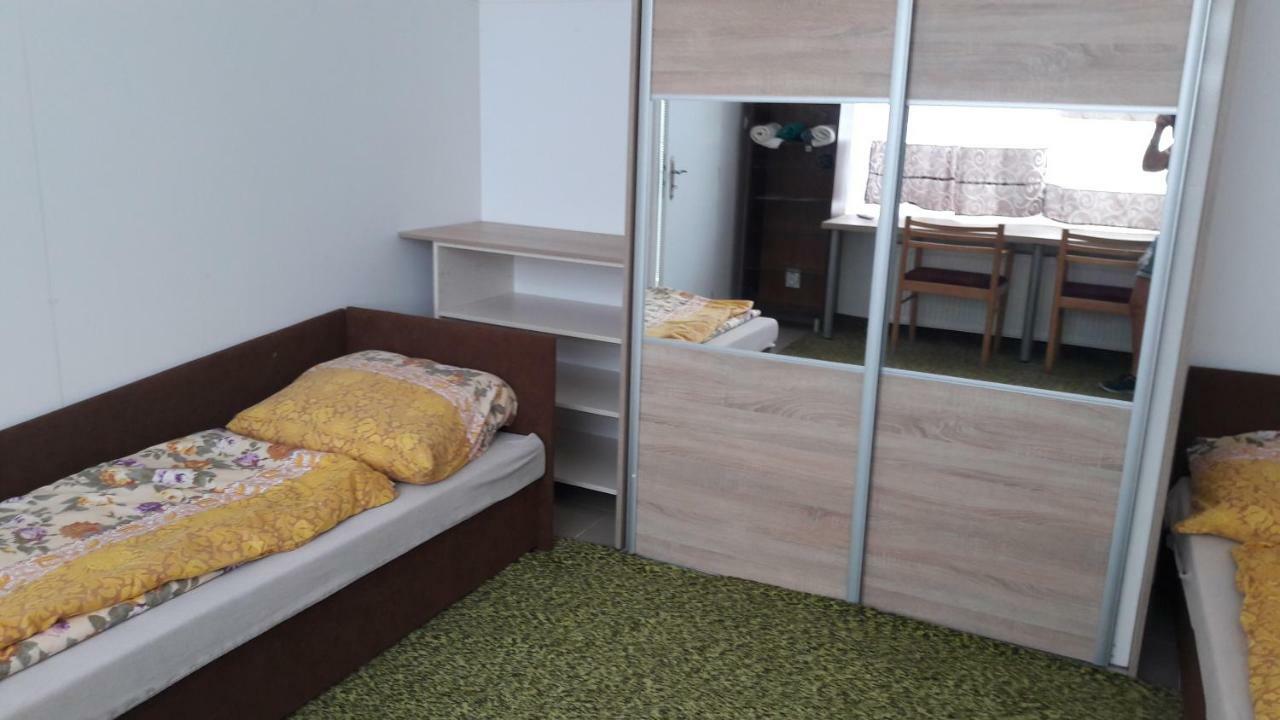 Apartman Yvet Sucany Luaran gambar