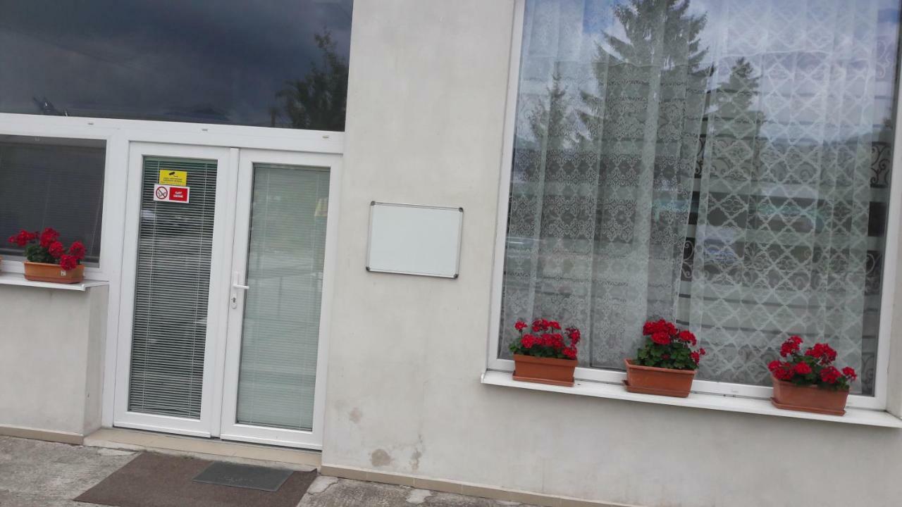 Apartman Yvet Sucany Luaran gambar