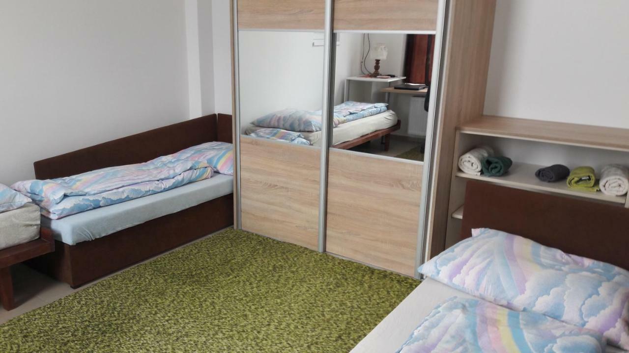 Apartman Yvet Sucany Luaran gambar